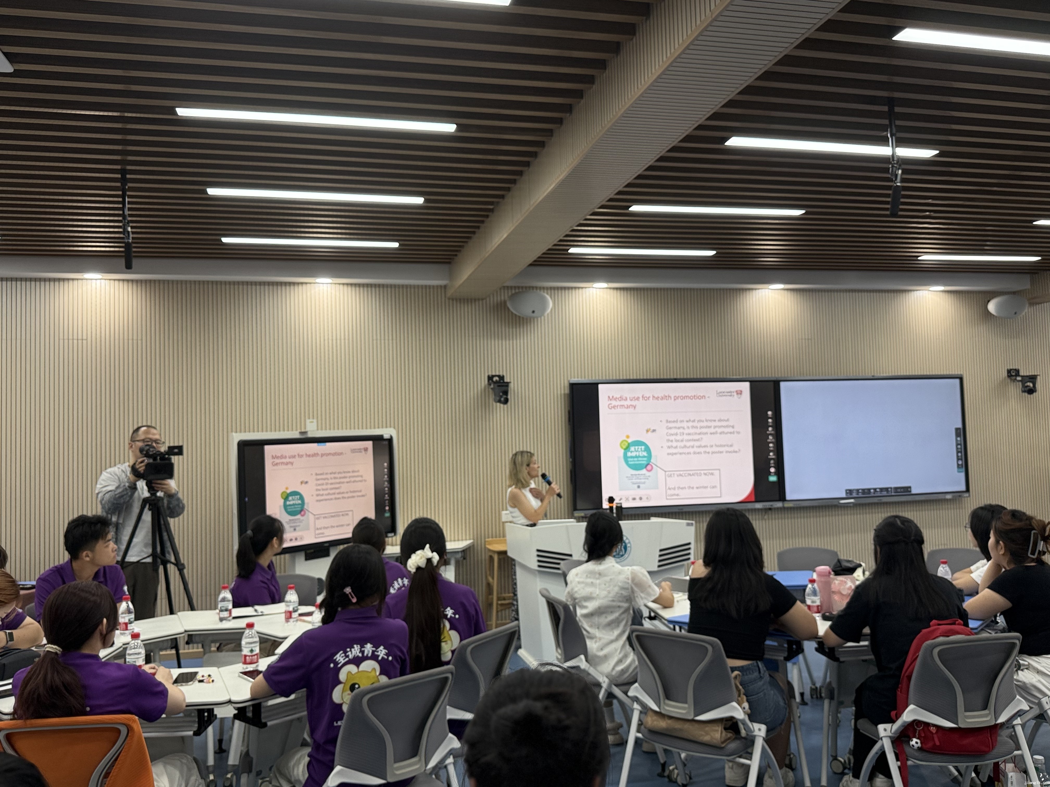 20250705 外教Dima作讲座上课至诚学院薪火“香”传·“语”通世界实践队.jpg